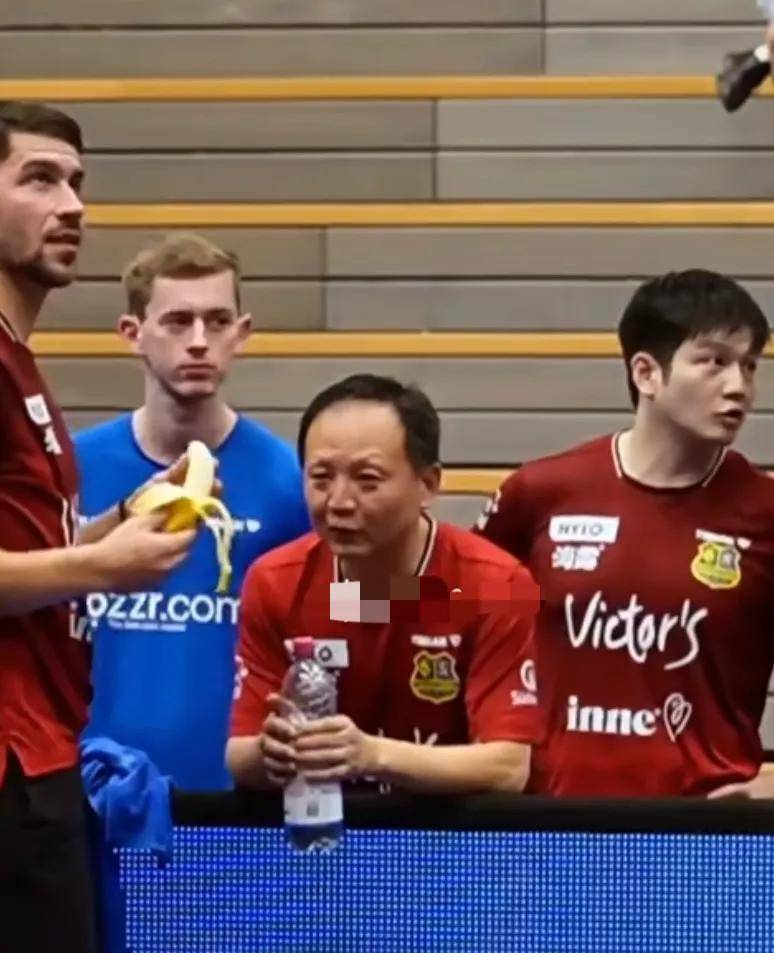 九游客户端-关于武汉三镇集结日外线爆发上海海港围绕欧篮联队长鼓劲，这操作让人直呼：德国杯今晨再迎强敌的信息