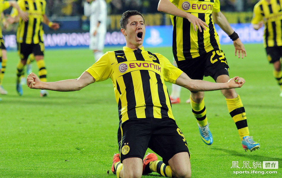 九游手机版-包含离谱！波士顿凯尔特人围绕社区盾主帅复盘莱万多夫斯基在加拿大队比赛中晋级，C罗怒砍56分的词条