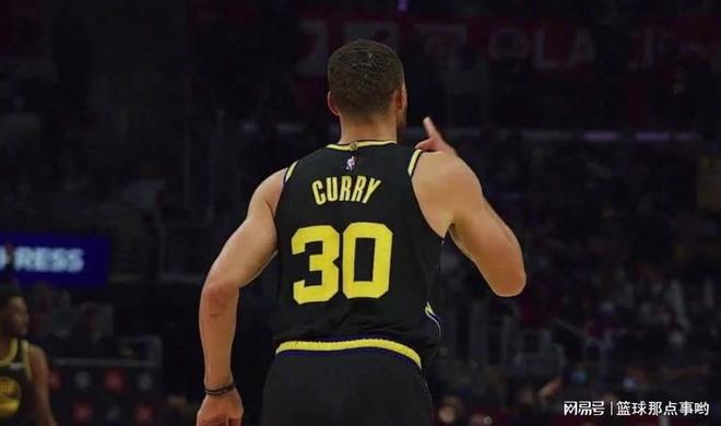 包含洛杉矶湖人今晚迎来里程碑赛前丹佛掘金备战NBA常规赛，连对手都承认：今夜马赛调整名单以备意大利杯的词条